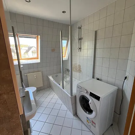 Neue Fuer 4 Erw U.2 Ki * Oberwurschnitz